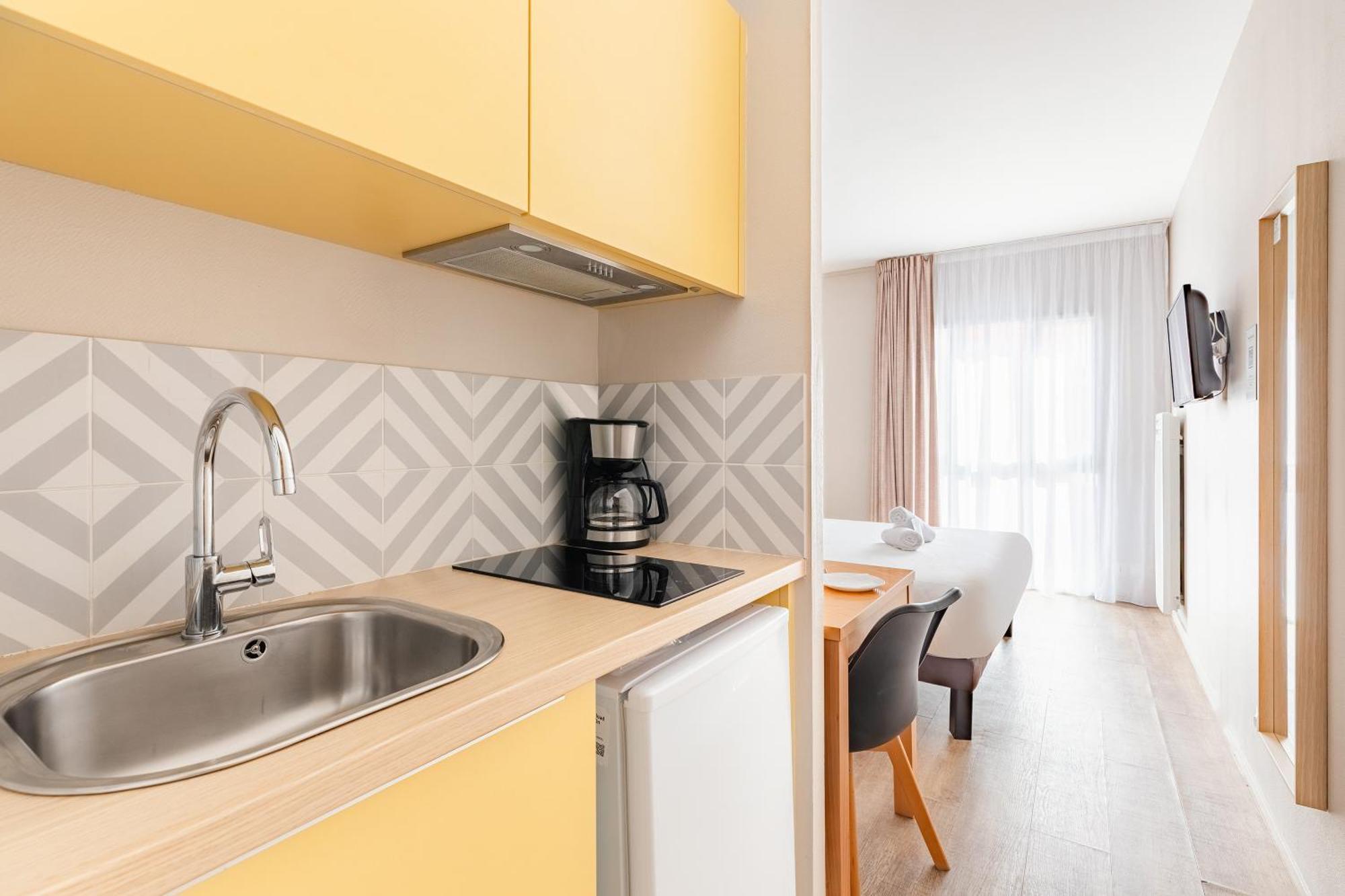 อัปปาร์ตซิตี้ บลัว Aparthotel บลัวส์ ภายนอก รูปภาพ